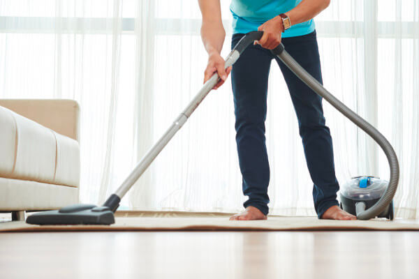 Choisir aspirateur de table : Comment bien choisir son aspirateur